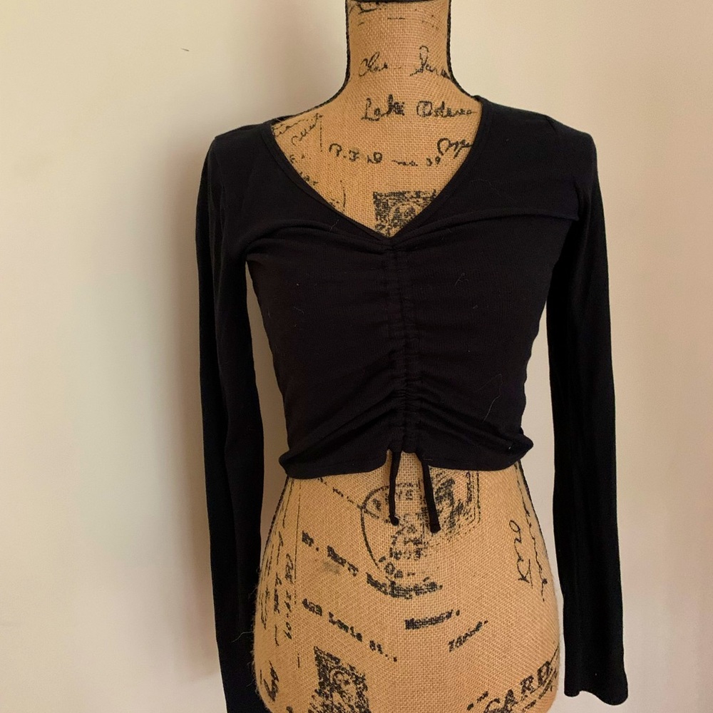 Hollister crop long sleeve tee